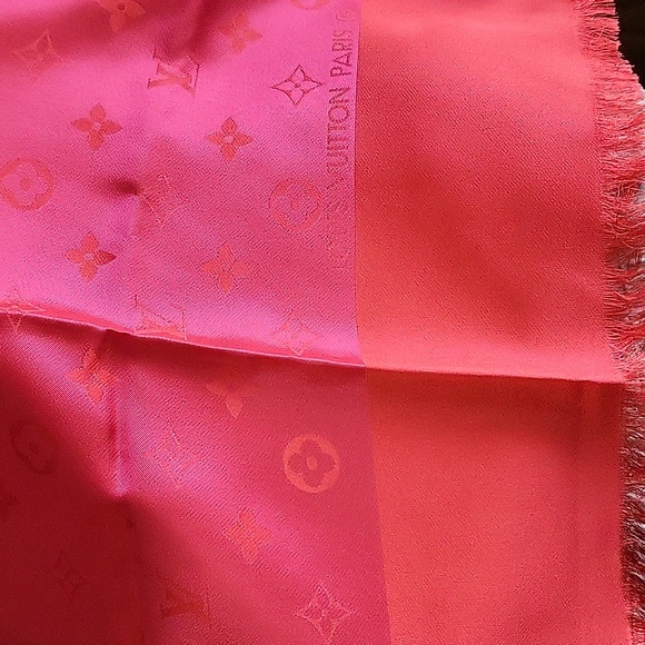 Louis Vuitton Reversible Silk Scarf - Picture 3 of 6